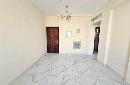 Apartment - 1 Bedroom - 1 Bathroom for rent in Al Shamsi 1 - Muwaileh Commercial - Sharjah