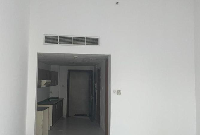 106421427 - Property Image 3