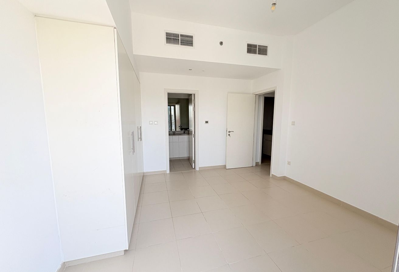 2 bedroom apartment in Hayat Boulevard 1B, Town Square: 8