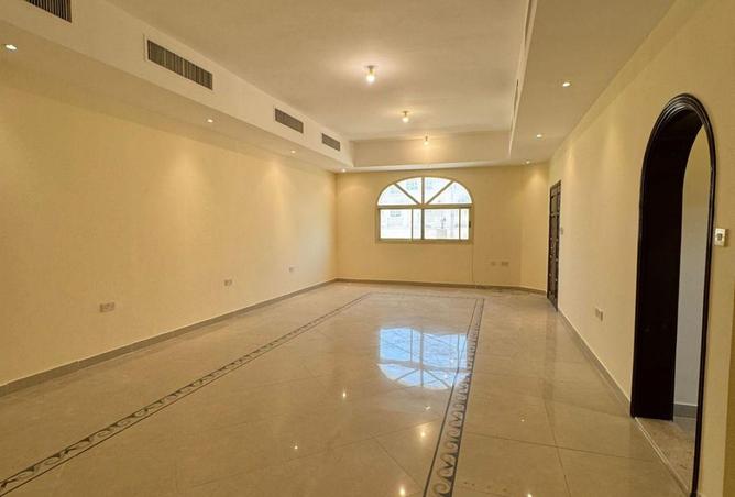 93572912 - Property Image 2
