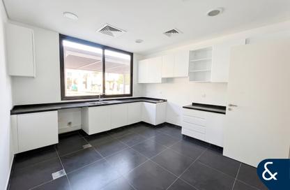 Villa - 3 - 4 for sale in Trinity - Damac Hills - Dubai