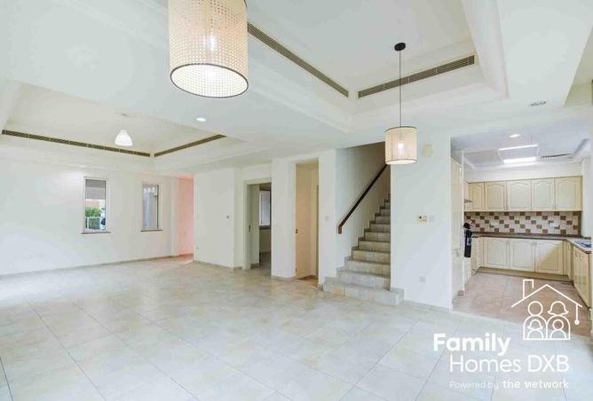 70279660 - Property Image 3