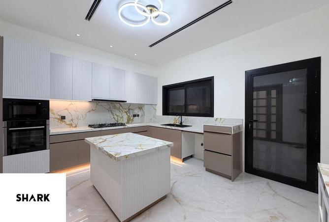 64044170 - Property Image 3