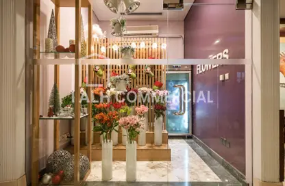 محل للايجار في بر دبي - دبي