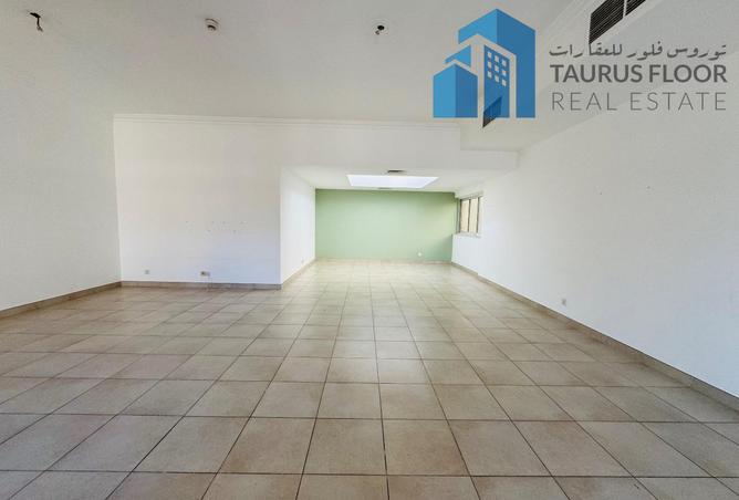 68681255 - Property Main Image