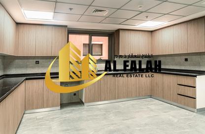 Apartment - 3 Bedrooms - 4 Bathrooms for rent in Al Majaz 3 - Al Majaz - Sharjah Apartment - 3 Bedrooms - 4 Bathrooms for rent in Al Majaz 3 - Al Majaz - Sharjah