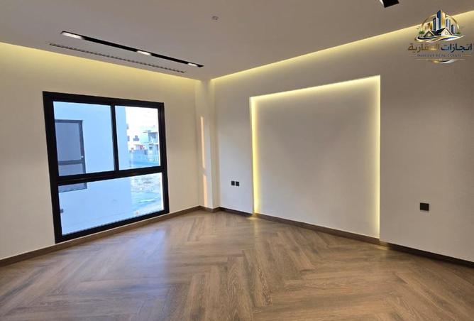 125653757 - Property Image 2