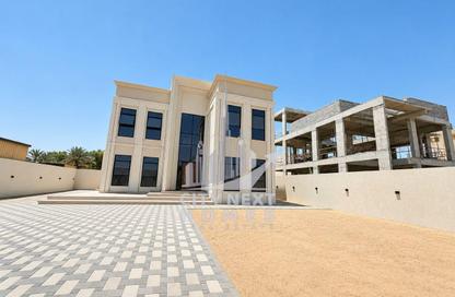 Villa - 4 - 6 for rent in Al Aweer 1 - Al Aweer - Dubai