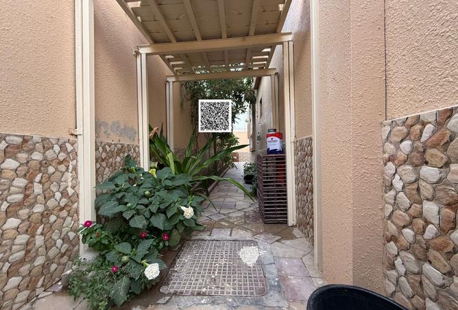 118143930 - Property Image 3