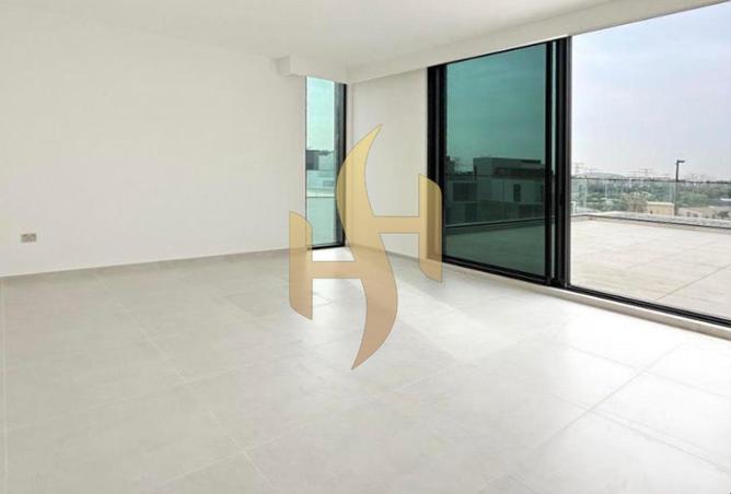 92727972 - Property Image 3