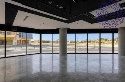 Shop - Studio - 1 for rent in Golden Sands Tower - Al Barsha 1 - Al Barsha - Dubai