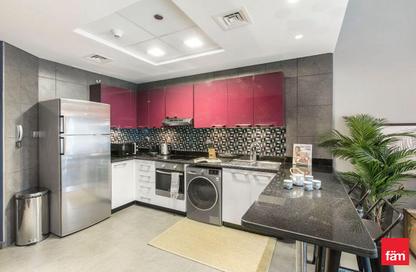 Apartment - Studio - 1 Bathroom for rent in Cayan Tower - Dubai Marina - Dubai