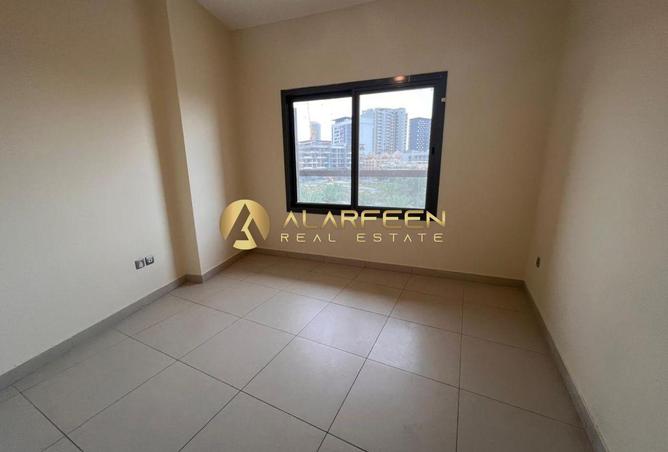 73121737 - Property Image 3