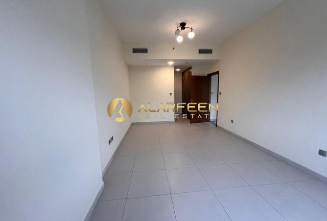 73121737 - Property Image 2