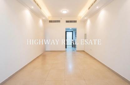 Apartment - Studio - 1 for rent in Muweileh Community - Muwaileh Commercial - Sharjah