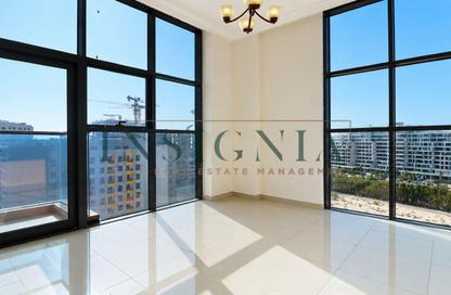 Apartment - 2 - 3 for rent in Skyline 12 - Majan - Dubai