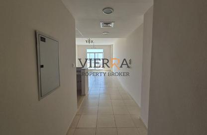 Apartment - 2 Bedrooms - 3 Bathrooms for rent in Mazaya 22 - Queue Point - Liwan - Dubai Land - Dubai
