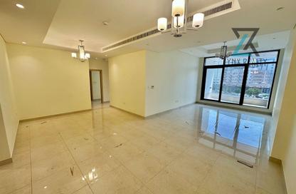 Apartment - 2 Bedrooms - 3 Bathrooms for rent in Airport Road Area - Al Garhoud - Dubai