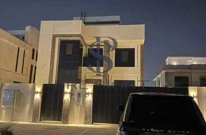 Villa - 5 Bedrooms - 7+ Bathrooms for sale in Fay Al Reeman II - Al Shamkha - Abu Dhabi