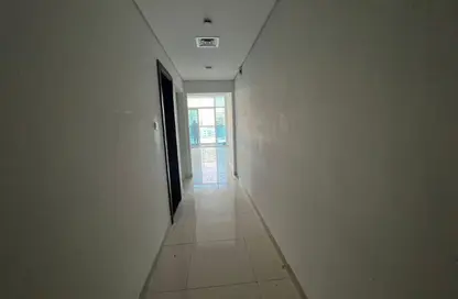 شقة - 2 غرف نوم - 3 حمامات للايجار في المجاز 3 - المجاز - الشارقة