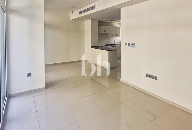 104249001 - Property Image 2