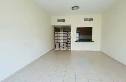 Apartment - 1 Bathroom for rent in Building 206 - Mogul Cluster - Discovery Gardens - Dubai