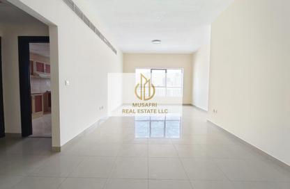 Apartment - 3 Bedrooms - 3 Bathrooms for rent in Al Hafeet Tower - Al Khan - Sharjah