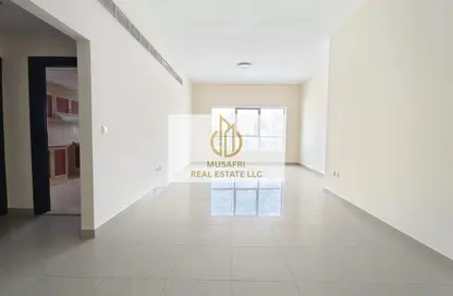 شقة - 3 غرف نوم - 3 حمامات للايجار في برج الحفيت - الخان - الشارقة