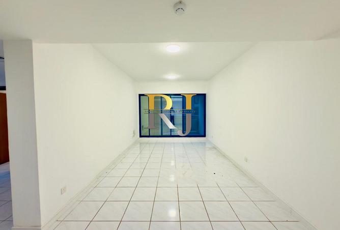 72721899 - Property Main Image