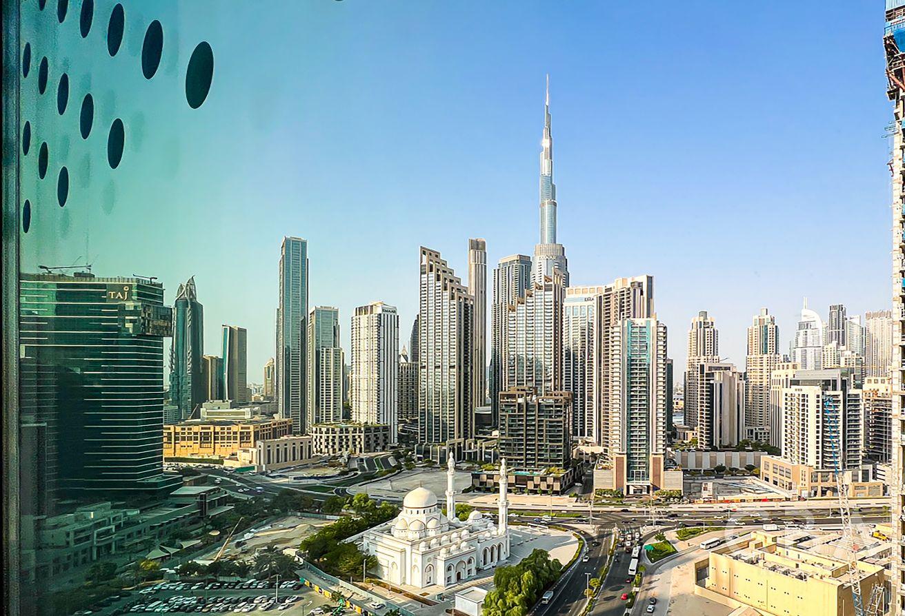 Burj Khalifa Views | Fully Furnished | High Floor photo 13