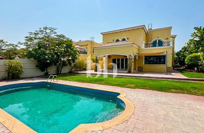 Villa - 4 Bedrooms - 4 Bathrooms for rent in District 4 - Jumeirah Park - Dubai