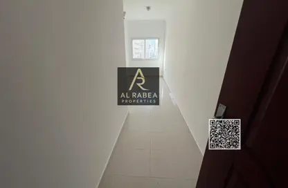 شقة - 2 غرف نوم - 3 حمامات للايجار في برج الكورنيش - الرميلة - عجمان