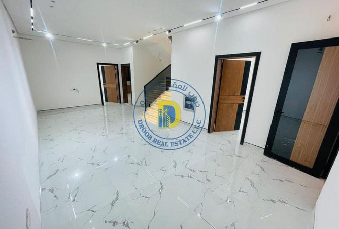 16204018 - Property Image 3