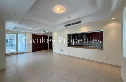 Apartment - 2 - 3 for rent in Bin Hendi Tower - Al Mankhool - Bur Dubai - Dubai