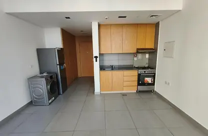 Apartment - 1 Bathroom for rent in Souks Residential - Al Mamsha - Muwaileh - Sharjah