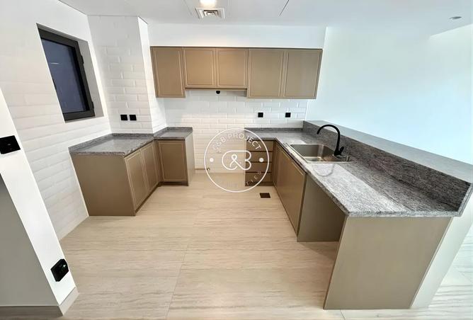 82785737 - Property Image 3