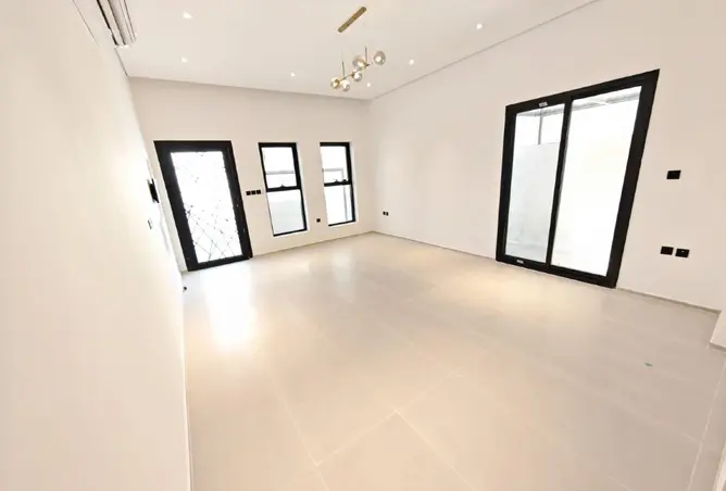156323085 - Property Image 2