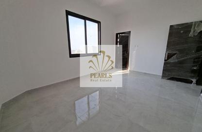 Apartment - 2 - 3 for rent in Al Jurf 3 - Al Jurf - Ajman Apartment - 2 - 3 for rent in Al Jurf 3 - Al Jurf - Ajman