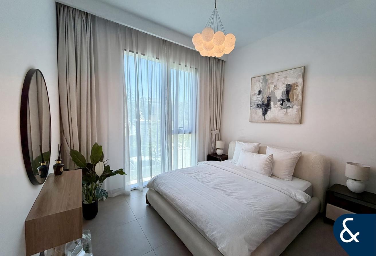 Luxury 4 Bed Villa | Fully Upgraded | Pool photo 17