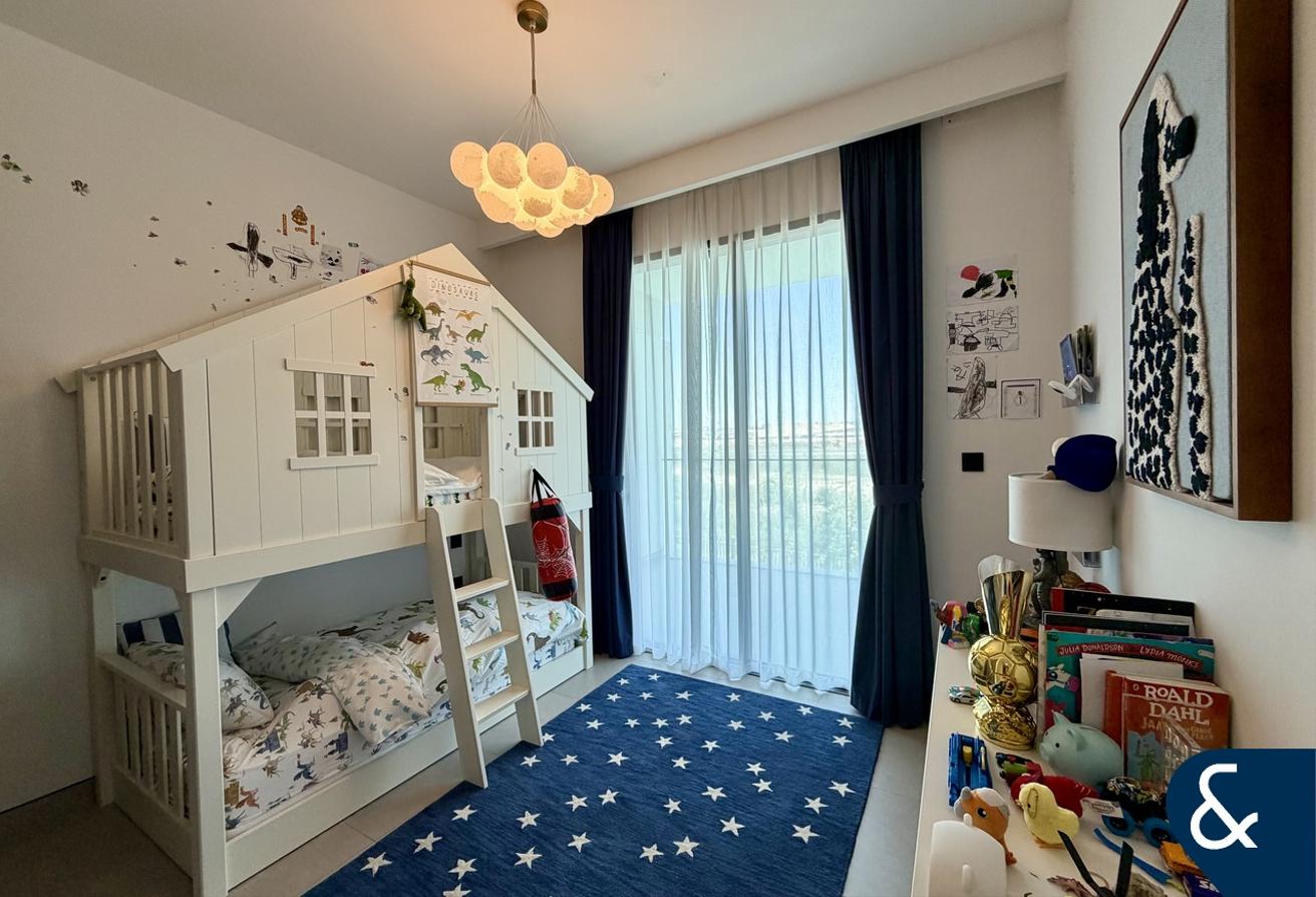 Luxury 4 Bed Villa | Fully Upgraded | Pool photo 18