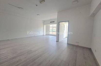 Office Space - Studio - 1 Bathroom for rent in Al Garhoud Star - Al Garhoud - Dubai