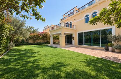 Villa - 4 - 5 for sale in Legacy Nova Villas - District 9 - Jumeirah Park - Dubai