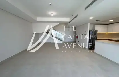 Apartment - 2 Bedrooms - 4 Bathrooms for rent in Radiant Square - City Of Lights - Al Reem Island - Abu Dhabi