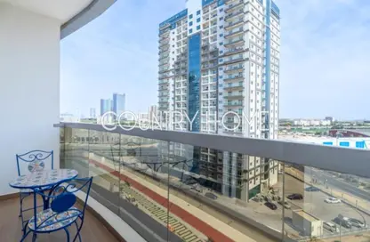 شقة - 2 غرف نوم - 3 حمامات للايجار في برج هيرا - مدينة دبي الرياضية - دبي