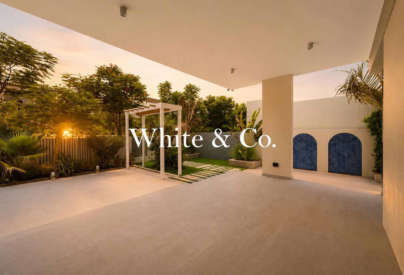 5 Bed Large | Fully Upgraded | Landscaped photo 7
