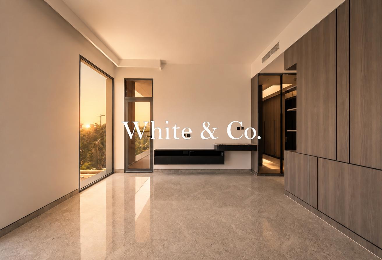 5 Bed Large | Fully Upgraded | Landscaped photo 9
