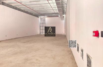Warehouse - Studio - 1 Bathroom for rent in Abna Saqer Building - Al Hamidiya 1 - Al Hamidiya - Ajman