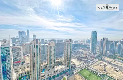 Apartment - 2 Bedrooms - 2 Bathrooms for rent in Burj Royale - Downtown Dubai - Dubai