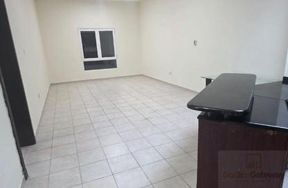 شقة - غرفة نوم - 2 حمامات للبيع في مبنى 84 - طراز البحر المتوسط - ديسكفري جاردنز - دبي