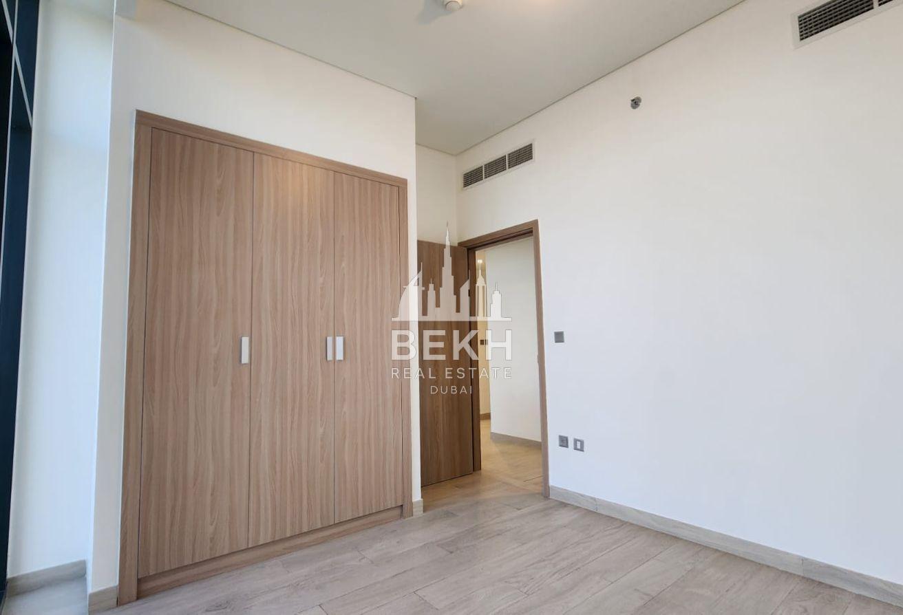 Modern 1BR | Prime Location | Fully Furnished photo 5